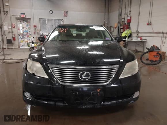 ✅ 2007 Lexus LS 460 • VIN: JTHBL46F775041224 • Lot: 43425024. Listed on IAAI with 143,019 mi. Free auction sales archive from the USA and detailed vehicle history report at DreamBid. Image 12.