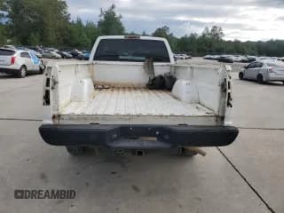 ✅ 1996 Chevrolet Silverado 2500 • VIN: 1GCGC24R4TE101396 • Lot: 83808165. Wystawiony na Copart z przebiegiem 198 731 mil. Bezpłatny archiwum sprzedaży aukcyjnych z USA i szczegółowy raport historii pojazdu na DreamBid. Zdjęcie 6.