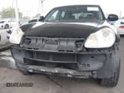 ✅ 2005 Porsche Cayenne S • VIN: WP1AB29P95LA66464 • Lot: 42414915. Wystawiony na IAAI z przebiegiem 130 919 mil. Bezpłatny archiwum sprzedaży aukcyjnych z USA i szczegółowy raport historii pojazdu na DreamBid. Zdjęcie 6.