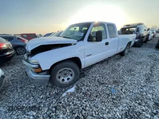 ✅ 2001 Chevrolet Silverado 1500 LS • VIN: 1GCEC19V11E232175 • Лот: 79202904. Опубликован ранее на Copart с пробегом 309 623 миль. Бесплатный доступ к архиву аукционных продаж из США и подробный отчёт об истории автомобиля на DreamBid. Изображение 1.