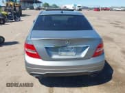✅ 2013 Mercedes-Benz C 300 Sport • VIN: WDDGF8AB1DR275539 • Лот: 42608207. Опубликован ранее на IAAI с пробегом 179 363 миль. Бесплатный доступ к архиву аукционных продаж из США и подробный отчёт об истории автомобиля на DreamBid. Изображение 17.