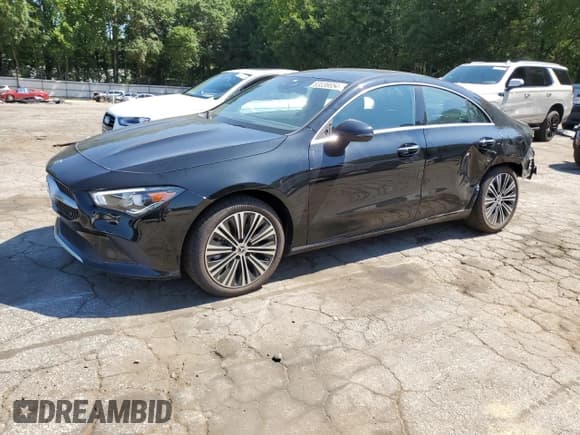 ✅ 2023 Mercedes-Benz CLA 250 • VIN: W1K5J4HB1PN413094 • Лот: 63036654. Опубликован ранее на Copart с пробегом 3 886 миль. Бесплатный доступ к архиву аукционных продаж из США и подробный отчёт об истории автомобиля на DreamBid. Изображение 1.