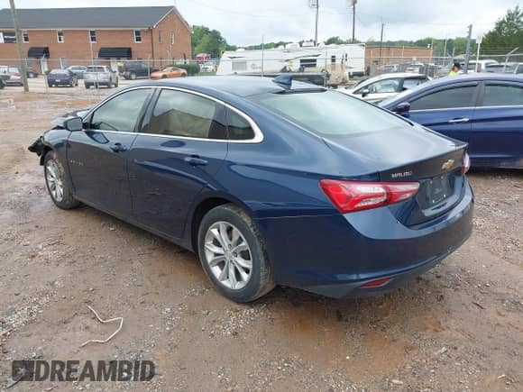 2020 Chevrolet Malibu LT with VIN 1G1ZD5ST2LF013004, listed as a IAAI auction lot 42984101 with 111,911 mi miles and . Bid and sale history available at DreamBid. Image 3.