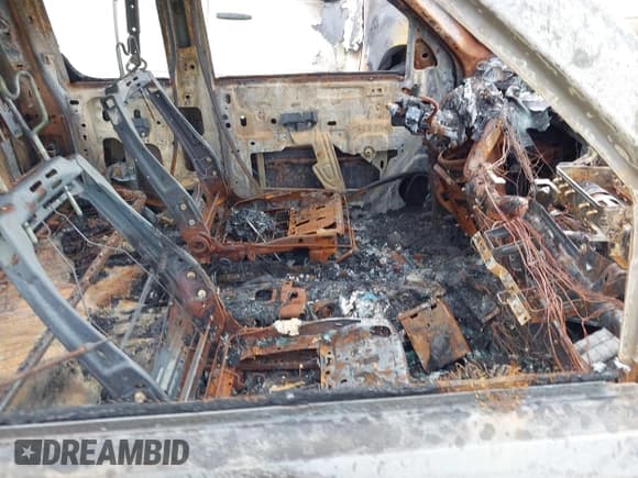 ✅ 2009 Chevrolet Silverado 1500 LS • VIN: 1GCEK19C29Z156410 • Lot: 42822509. Listed on IAAI with Not provided. Free auction sales archive from the USA and detailed vehicle history report at DreamBid. Image 5.