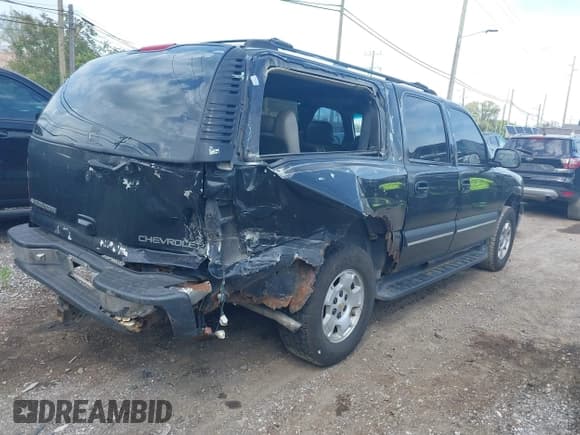 ✅ 2002 Chevrolet Suburban LT • VIN: 1GNFK16Z42J114992 • Лот: 42394040. Опубликован ранее на IAAI с пробегом Не указан. Бесплатный доступ к архиву аукционных продаж из США и подробный отчёт об истории автомобиля на DreamBid. Изображение 4.