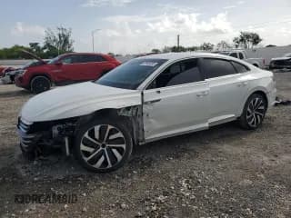 ✅ 2023 Volkswagen Arteon SEL R-Line • VIN: WVWSR7ANXPE013112 • Lot: 62665095. Listed on Copart with 40,640 mi. Free auction sales archive from the USA and detailed vehicle history report at DreamBid. Image 1.