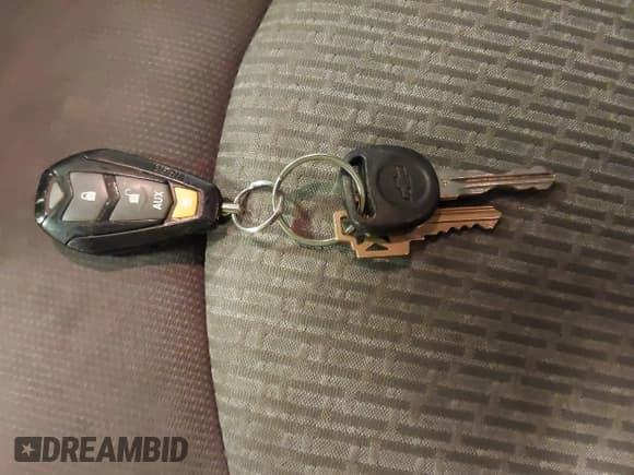 ✅ 2009 Chevrolet Traverse LS • VIN: 1GNER13D59S140148 • Lot: 43605643. Wystawiony na IAAI z przebiegiem 163 348 mil. Bezpłatny archiwum sprzedaży aukcyjnych z USA i szczegółowy raport historii pojazdu na DreamBid. Zdjęcie 11.