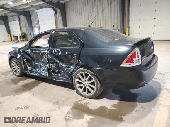 ✅ 2008 Ford Fusion SE • VIN: 3FAHP07198R105330 • Лот: 63621045. Опубликован ранее на Copart с пробегом 139 043 миль. Бесплатный доступ к архиву аукционных продаж из США и подробный отчёт об истории автомобиля на DreamBid. Изображение 2.