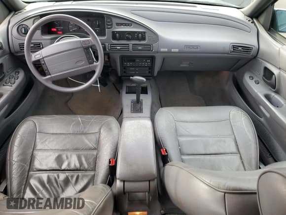 ✅ 1992 Ford Taurus • VIN: 1FACP57U0NA163978 • Lot: 92873075. Wystawiony na Copart z przebiegiem 17 125 mil. Bezpłatny archiwum sprzedaży aukcyjnych z USA i szczegółowy raport historii pojazdu na DreamBid. Zdjęcie 8.