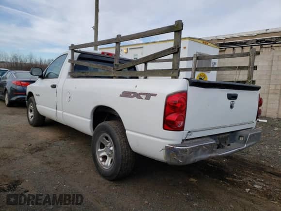 2008 Dodge 1500 ST с VIN 1D7HA16K28J199871, выставлен на аукционе Copart как лот 88220625 с пробегом 111 504 миль миль и Списание • Salvage title. История ставок и продаж доступна на DreamBid. Изображение 2.