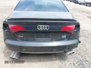 ✅ 2015 Audi S8 • VIN: WAUK2AFD5FN015248 • Лот: 42593407. Опубликован ранее на IAAI с пробегом 74 682 миль. Бесплатный доступ к архиву аукционных продаж из США и подробный отчёт об истории автомобиля на DreamBid. Изображение 6.