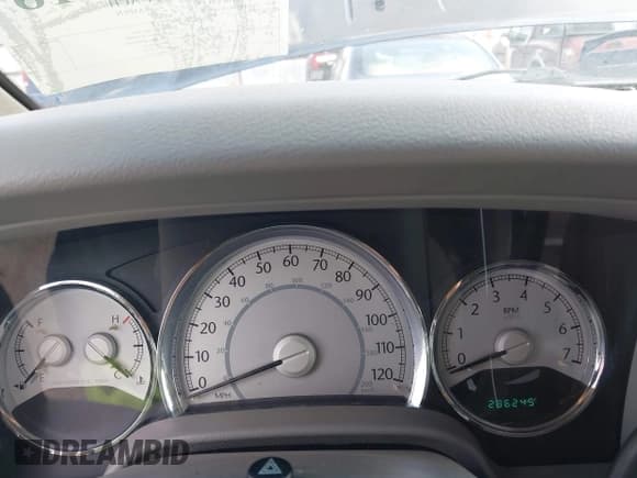 ✅ 2007 Chrysler Aspen Limited • VIN: 1A8HW58P27F569237 • Lot: 42536518. Listed on IAAI with 286,245 mi. Free auction sales archive from the USA and detailed vehicle history report at DreamBid. Image 7.