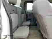 2015 Nissan Frontier S z VIN 1N6BD0CT0FN729353, wystawiony jako Copart lot #59012035 z przebiegiem 155 233 mil mil oraz Czysty tytuł • Clean title. Historia ofert i sprzedaży dostępna na DreamBid. Obrazek 10.