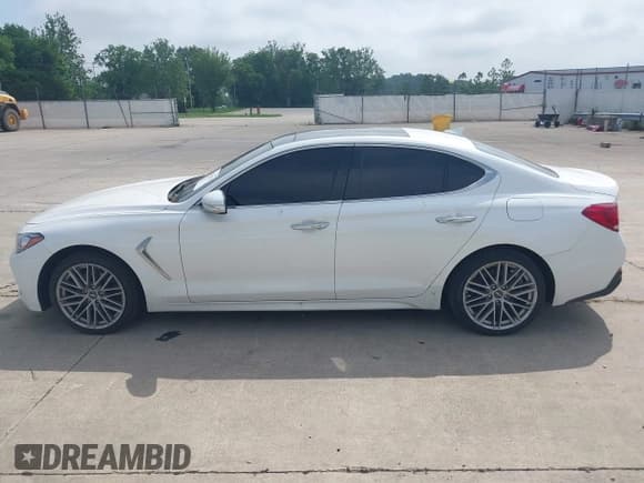 ✅ 2020 Genesis G70 Sport • VIN: KMTG24LA5LU057278 • Lot: 42505352. Listed on IAAI with 103,347 mi. Free auction sales archive from the USA and detailed vehicle history report at DreamBid. Image 14.