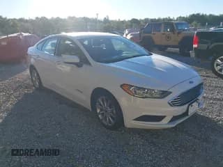 ✅ 2017 Ford Fusion Hybrid SE • VIN: 3FA6P0LU3HR295939 • Lot: 43670019. Wystawiony na IAAI z przebiegiem 149 149 mil. Bezpłatny archiwum sprzedaży aukcyjnych z USA i szczegółowy raport historii pojazdu na DreamBid. Zdjęcie 1.
