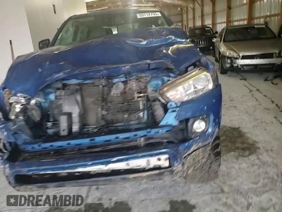 ✅ 2018 Toyota Tacoma SR5 • VIN: 5TFCZ5AN2JX138187 • Lot: 89712755. Listed on Copart with 123,501 mi. Free auction sales archive from the USA and detailed vehicle history report at DreamBid. Image 13.