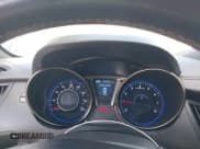 ✅ 2013 Hyundai Genesis Coupe 2.0T • VIN: KMHHT6KD1DU090198 • Lot: 42297169. Wystawiony na IAAI z przebiegiem 69 501 mil. Bezpłatny archiwum sprzedaży aukcyjnych z USA i szczegółowy raport historii pojazdu na DreamBid. Zdjęcie 7.