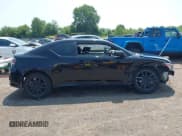 ✅ 2015 Scion tC • VIN: JTKJF5C7XFJ001094 • Lot: 42862350. Wystawiony na IAAI z przebiegiem 121 553 mil. Bezpłatny archiwum sprzedaży aukcyjnych z USA i szczegółowy raport historii pojazdu na DreamBid. Zdjęcie 14.