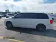 2016 Dodge Grand Caravan R/T z VIN 2C4RDGEGXGR353016, wystawiony jako IAAI lot #43271737 z przebiegiem 101 837 mil mil oraz . Historia ofert i sprzedaży dostępna na DreamBid. Obrazek 15.