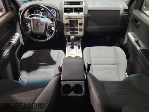 ✅ 2012 Ford Escape XLT • VIN: 1FMCU9DG4CKB25505 • Лот: 93077555. Опубликован ранее на Copart с пробегом 307 878 миль. Бесплатный доступ к архиву аукционных продаж из США и подробный отчёт об истории автомобиля на DreamBid. Изображение 8.