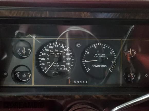 ✅ 1989 Plymouth Grand Voyager • VIN: 2P4FH4537KR338917 • Lot: 43310815. Wystawiony na Copart z przebiegiem 80 027 mil. Bezpłatny archiwum sprzedaży aukcyjnych z USA i szczegółowy raport historii pojazdu na DreamBid. Zdjęcie 9.