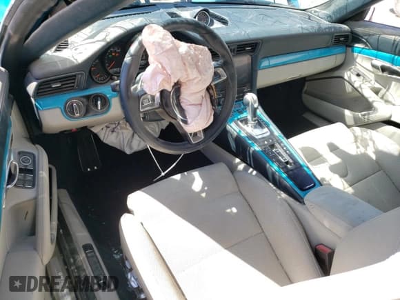 ✅ 2017 Porsche 911 4S • VIN: WP0BB2A9XHS136860 • Lot: 58390023. Wystawiony na Copart z przebiegiem 18 316 mil. Bezpłatny archiwum sprzedaży aukcyjnych z USA i szczegółowy raport historii pojazdu na DreamBid. Zdjęcie 8.