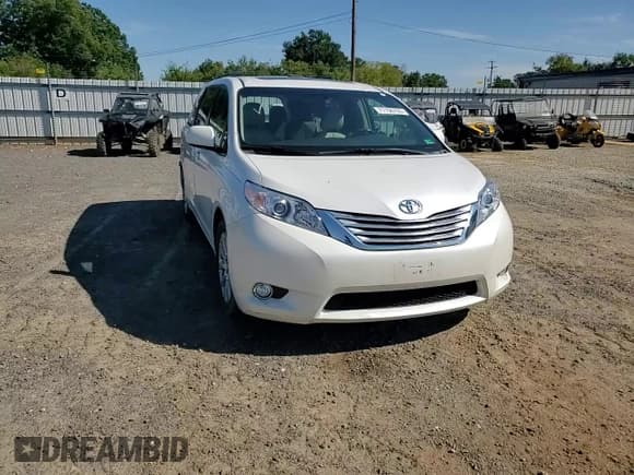 ✅ 2012 Toyota Sienna XLE AAS • VIN: 5TDYK3DC1CS268494 • Lot: 71156765. Listed on Copart with 98,544 mi. Free auction sales archive from the USA and detailed vehicle history report at DreamBid. Image 14.