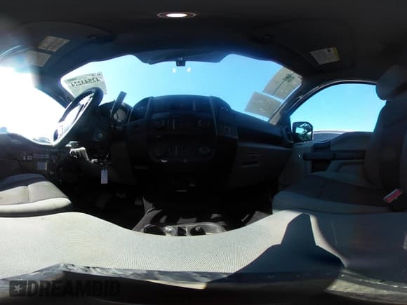 ✅ 2017 Ford F-150 XL • VIN: 1FTMF1CP0HKD67320 • Lot: 42543224. Wystawiony na IAAI z przebiegiem 143 913 mil. Bezpłatny archiwum sprzedaży aukcyjnych z USA i szczegółowy raport historii pojazdu na DreamBid. Zdjęcie 19.