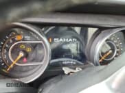 ✅ 2018 Jeep Wrangler Unlimited Sahara • VIN: 1C4HJXEN1JW283715 • Lot: 80966455. Wystawiony na Copart z przebiegiem 103 295 mil. Bezpłatny archiwum sprzedaży aukcyjnych z USA i szczegółowy raport historii pojazdu na DreamBid. Zdjęcie 9.