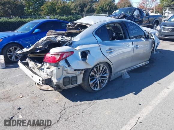 ✅ 2014 Infiniti Q50 Premium • VIN: JN1BV7AP3EM692353 • Lot: 43485818. Wystawiony na IAAI z przebiegiem Nie podano. Bezpłatny archiwum sprzedaży aukcyjnych z USA i szczegółowy raport historii pojazdu na DreamBid. Zdjęcie 4.