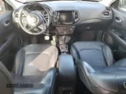 ✅ 2020 Jeep Compass Limited • VIN: 3C4NJDCB8LT251413 • Lot: 42994465. Wystawiony na Copart z przebiegiem 62 301 mil. Bezpłatny archiwum sprzedaży aukcyjnych z USA i szczegółowy raport historii pojazdu na DreamBid. Zdjęcie 8.