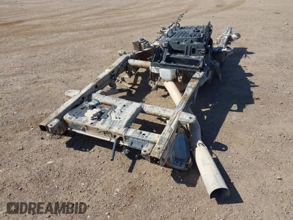 ✅ 2021 Chevrolet Silverado 2500HD LT • VIN: 1GC1YNEY5MF255433 • Лот: 42727294. Опубликован ранее на IAAI с пробегом Не указан. Бесплатный доступ к архиву аукционных продаж из США и подробный отчёт об истории автомобиля на DreamBid. Изображение 16.