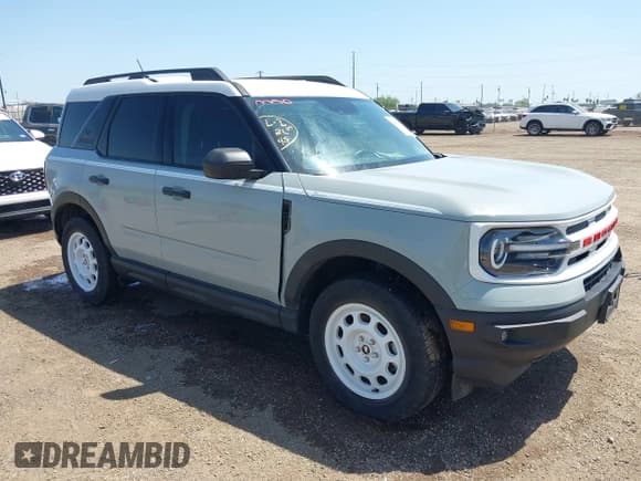 ✅ 2023 Ford Bronco Sport Heritage • VIN: 3FMCR9G60PRD88788 • Lot: 41992912. Listed on IAAI with 30,107 mi. Free auction sales archive from the USA and detailed vehicle history report at DreamBid. Image 1.
