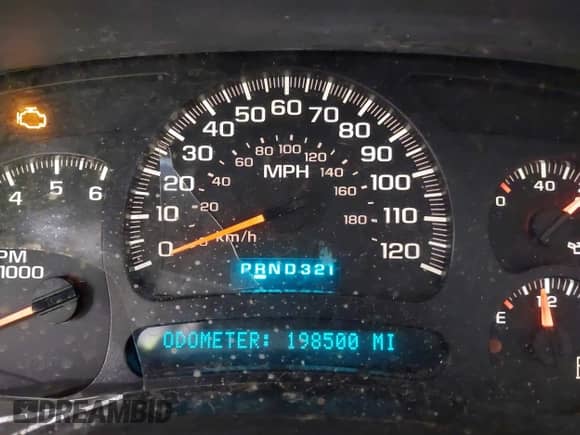 2005 Chevrolet Suburban LS z VIN 1GNFK16Z85J145229, wystawiony jako IAAI lot #42706478 z przebiegiem 198 500 mil mil oraz . Historia ofert i sprzedaży dostępna na DreamBid. Obrazek 16.