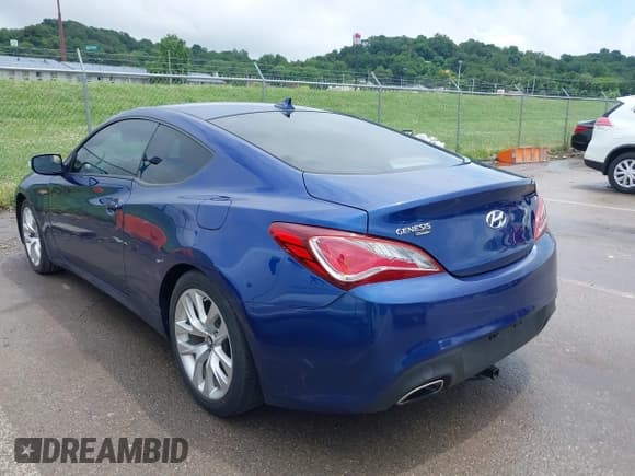 ✅ 2015 Hyundai Genesis Coupe Ultimate • VIN: KMHHU6KJ0FU123620 • Lot: 42461548. Wystawiony na IAAI z przebiegiem 77 466 mil. Bezpłatny archiwum sprzedaży aukcyjnych z USA i szczegółowy raport historii pojazdu na DreamBid. Zdjęcie 3.