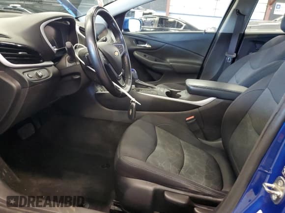 ✅ 2016 Chevrolet Volt LT • VIN: 1G1RC6S50GU121472 • Lot: 84886224. Wystawiony na Copart z przebiegiem 135 740 mil. Bezpłatny archiwum sprzedaży aukcyjnych z USA i szczegółowy raport historii pojazdu na DreamBid. Zdjęcie 7.