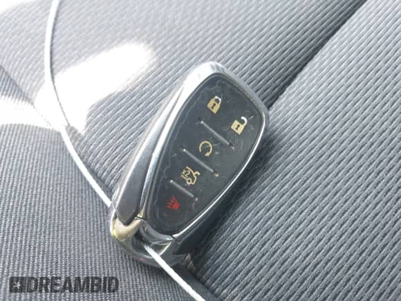 2016 Chevrolet Cruze LT z VIN 1G1BE5SM6G7242714, wystawiony jako IAAI lot #42837235 z przebiegiem 104 472 mil mil oraz . Historia ofert i sprzedaży dostępna na DreamBid. Obrazek 11.