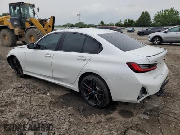 ✅ 2024 BMW 3 Series M340i xDrive • VIN: 3MW49FF02R8E87073 • Lot: 60722805. Wystawiony na Copart z przebiegiem 12 151 mil. Bezpłatny archiwum sprzedaży aukcyjnych z USA i szczegółowy raport historii pojazdu na DreamBid. Zdjęcie 2.
