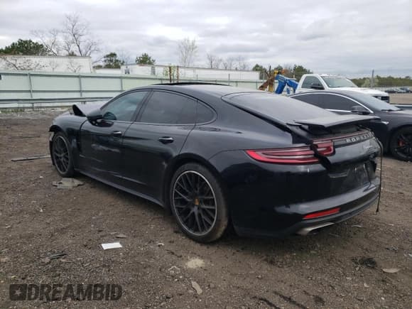✅ 2018 Porsche Panamera • VIN: WP0AA2A79JL104043 • Lot: 49412223. Wystawiony na Copart z przebiegiem 57 936 mil. Bezpłatny archiwum sprzedaży aukcyjnych z USA i szczegółowy raport historii pojazdu na DreamBid. Zdjęcie 2.