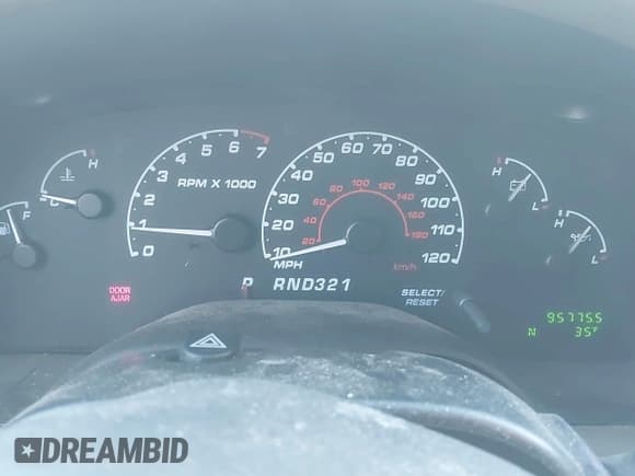 ✅ 2002 Ford Explorer XLT • VIN: 1FMDU73E12ZA10584 • Lot: 41299290. Wystawiony na IAAI z przebiegiem 95 775 mil. Bezpłatny archiwum sprzedaży aukcyjnych z USA i szczegółowy raport historii pojazdu na DreamBid. Zdjęcie 7.