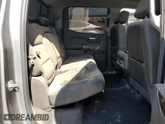 ✅ 2020 Chevrolet Silverado 1500 RST • VIN: 3GCUYEET7LG220441 • Lot: 67678854. Wystawiony na Copart z przebiegiem 81 567 mil. Bezpłatny archiwum sprzedaży aukcyjnych z USA i szczegółowy raport historii pojazdu na DreamBid. Zdjęcie 10.