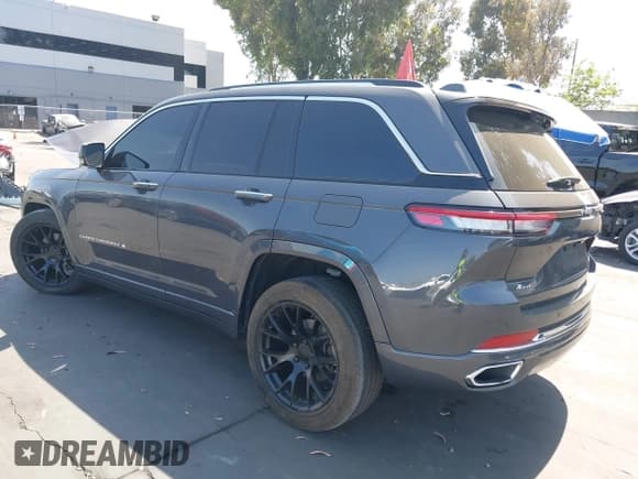 ✅ 2022 Jeep Grand Cherokee Overland • VIN: 1C4RJHDG7N8591222 • Lot: 42567399. Listed on IAAI with Not provided. Free auction sales archive from the USA and detailed vehicle history report at DreamBid. Image 3.