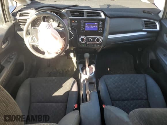 ✅ 2015 Honda Fit LX • VIN: 3HGGK5H50FM728673 • Лот: 85395325. Опубликован ранее на Copart с пробегом 160 737 миль. Бесплатный доступ к архиву аукционных продаж из США и подробный отчёт об истории автомобиля на DreamBid. Изображение 8.