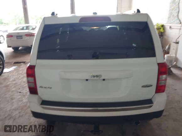 ✅ 2017 Jeep Patriot High Altitude • VIN: 1C4NJRFB5HD127072 • Лот: 42659700. Опубликован ранее на IAAI с пробегом 187 868 миль. Бесплатный доступ к архиву аукционных продаж из США и подробный отчёт об истории автомобиля на DreamBid. Изображение 16.