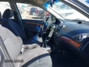 ✅ 2007 Chevrolet Aveo LS • VIN: KL1TD566X7B087387 • Lot: 41673057. Wystawiony na IAAI z przebiegiem 160 577 mil. Bezpłatny archiwum sprzedaży aukcyjnych z USA i szczegółowy raport historii pojazdu na DreamBid. Zdjęcie 5.