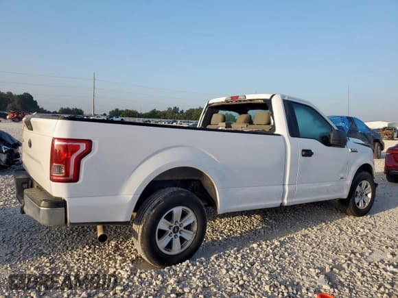 ✅ 2017 Ford F-150 XL • VIN: 1FTMF1CP5HKC34004 • Lot: 65754195. Wystawiony na Copart z przebiegiem 323 195 mil. Bezpłatny archiwum sprzedaży aukcyjnych z USA i szczegółowy raport historii pojazdu na DreamBid. Zdjęcie 3.