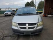 ✅ 2003 Dodge Caravan SE • VIN: 1D4GP25B73B121491 • Lot: 70127985. Wystawiony na Copart z przebiegiem 232 945 mil. Bezpłatny archiwum sprzedaży aukcyjnych z USA i szczegółowy raport historii pojazdu na DreamBid. Zdjęcie 5.
