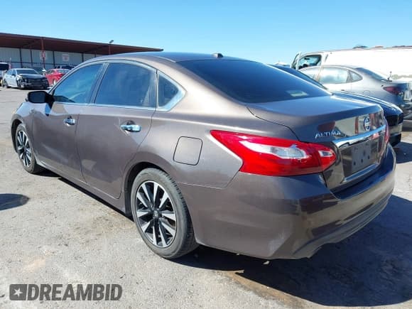 ✅ 2017 Nissan Altima S • VIN: 1N4AL3AP9HC201159 • Lot: 43455080. Listed on IAAI with 101,343 mi. Free auction sales archive from the USA and detailed vehicle history report at DreamBid. Image 3.