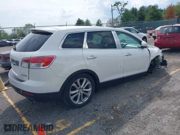 ✅ 2007 Mazda CX-9 Sport • VIN: JM3TB28Y670115829 • Lot: 42113029. Wystawiony na IAAI z przebiegiem 170 340 mil. Bezpłatny archiwum sprzedaży aukcyjnych z USA i szczegółowy raport historii pojazdu na DreamBid. Zdjęcie 4.