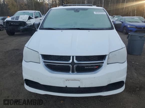 ✅ 2019 Dodge Grand Caravan SE • VIN: 2C4RDGBG7KR806747 • Lot: 82682525. Wystawiony na Copart z przebiegiem 133 006 mil. Bezpłatny archiwum sprzedaży aukcyjnych z USA i szczegółowy raport historii pojazdu na DreamBid. Zdjęcie 5.